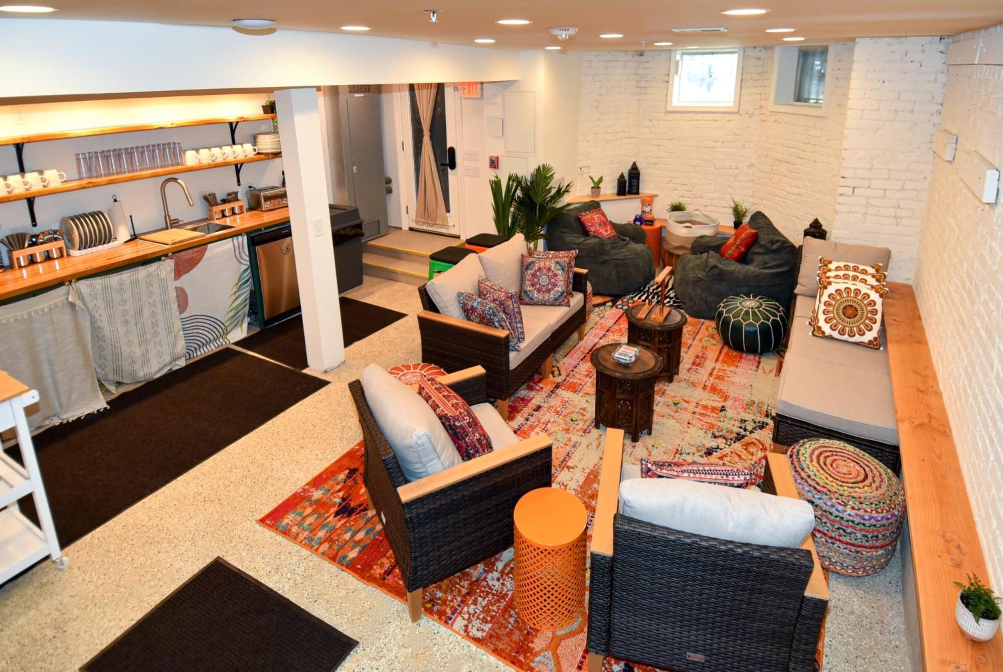 Caravan Dc Hostal *